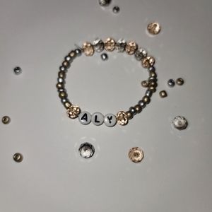 Hand made beads bracelet